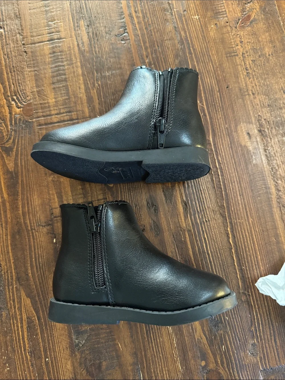 Old Navy Black Girls Chelsea Ankle Boots with Scalloped Trim